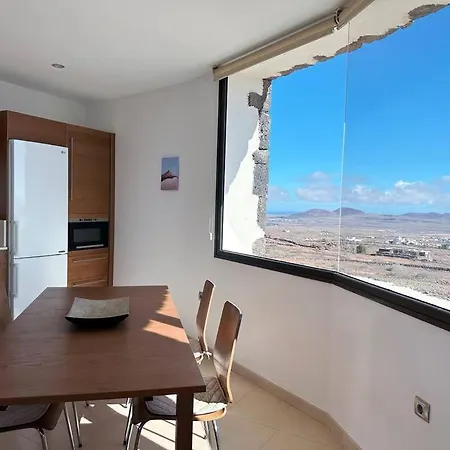 Villa With Views And Villaverde
