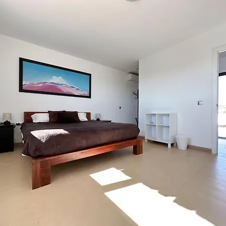 With Views And Villaverde Villa *