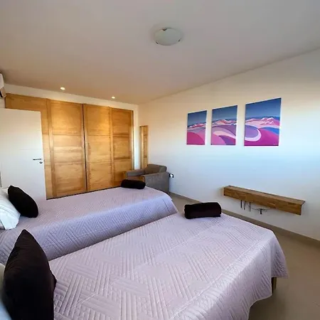 With Views And Villaverde Villa *