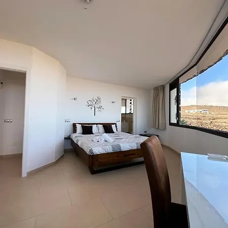 With Views And Villaverde Βίλα